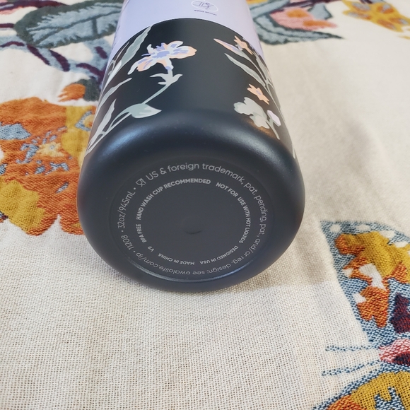 Urban Outfitters Exclusive Owala Midnight Garden - Picture 6 of 7